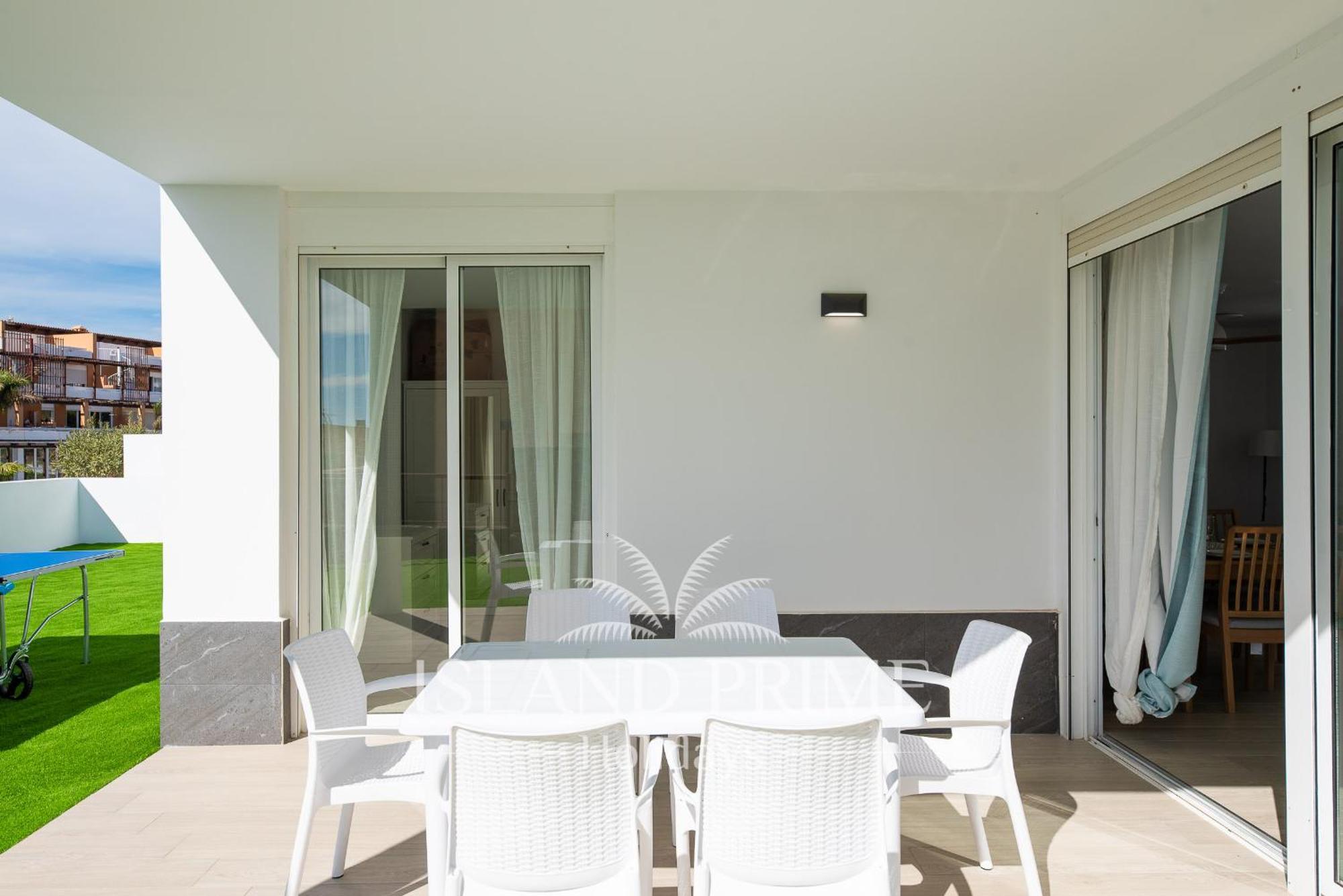 Hébergement de vacances House 100m Away From Ocean Ebv10 *