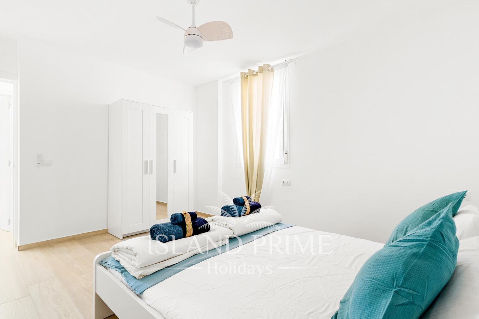 House 100m Away From Ocean Ebv10 *